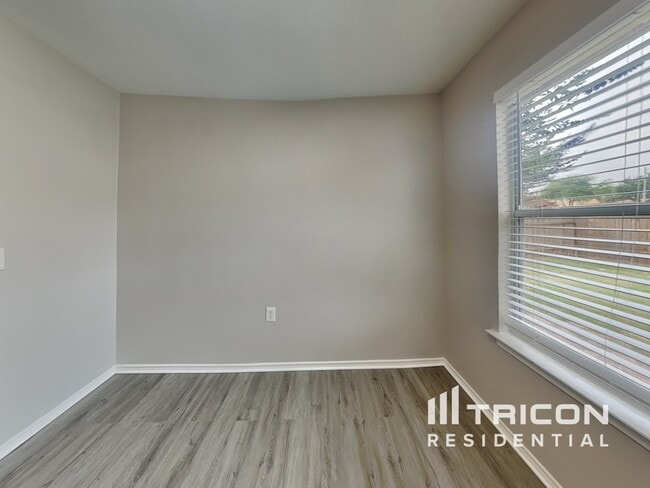 Foto del edificio - 12529 Sky Harbor Dr
