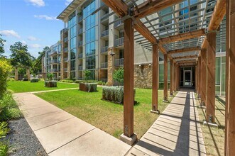 Building Photo - 1600 Barton Springs Rd