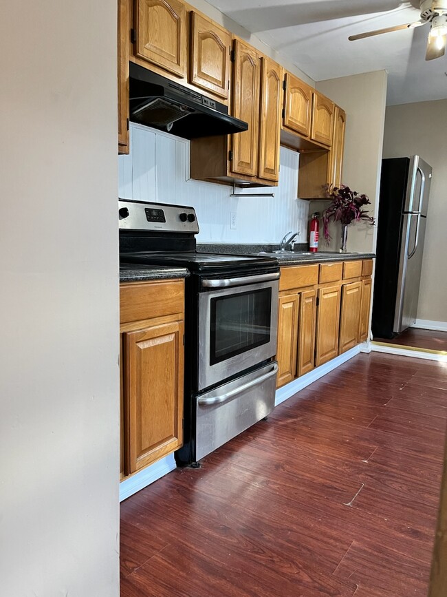 Foto del edificio - 1624 Fairview St