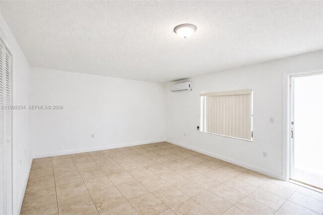 Foto del edificio - 2471 NW 18th Terrace