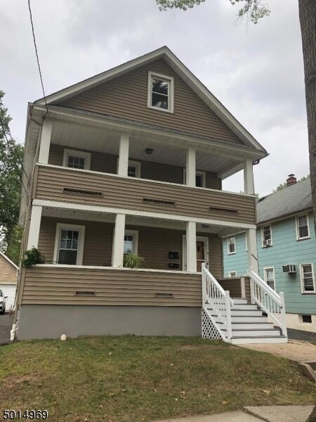 Primary Photo - 16 2nd Ave