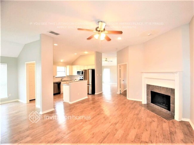 Building Photo - 1117 Park Glen
