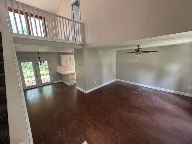 Building Photo - 411 S Cobble Ct