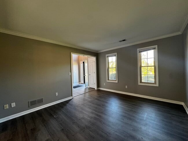 Building Photo - 2224 Wilmington Ln