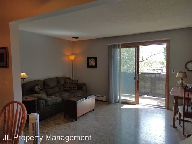 Building Photo - 2 br, 1 bath House - 3708 S Terry Ave  Apt...