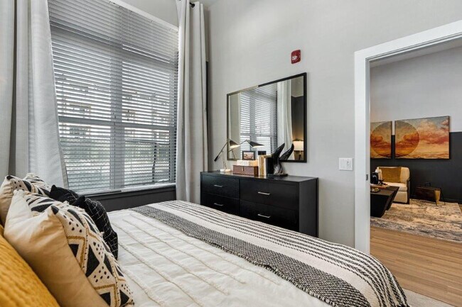 Foto del edificio - Curate at Orchard Town Center