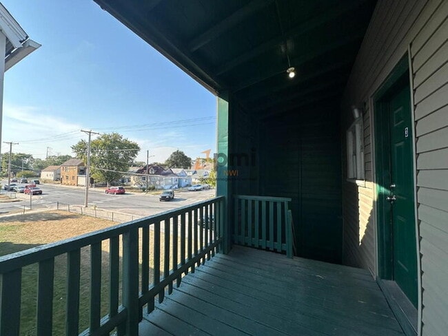 Foto del edificio - 4901 Walsh Ave