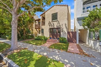 Building Photo - 1520 Miramar Dr