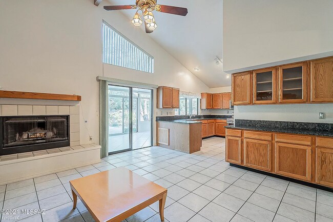 Building Photo - 3 br, 2 bath House - 3100 N Willow Creek Dr