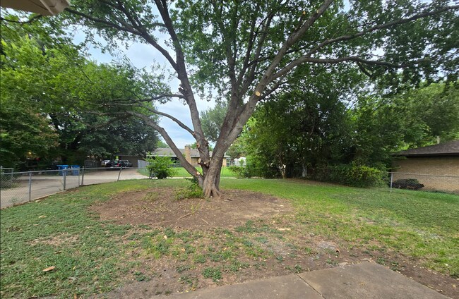 Foto del edificio - 1306 Holt Ave
