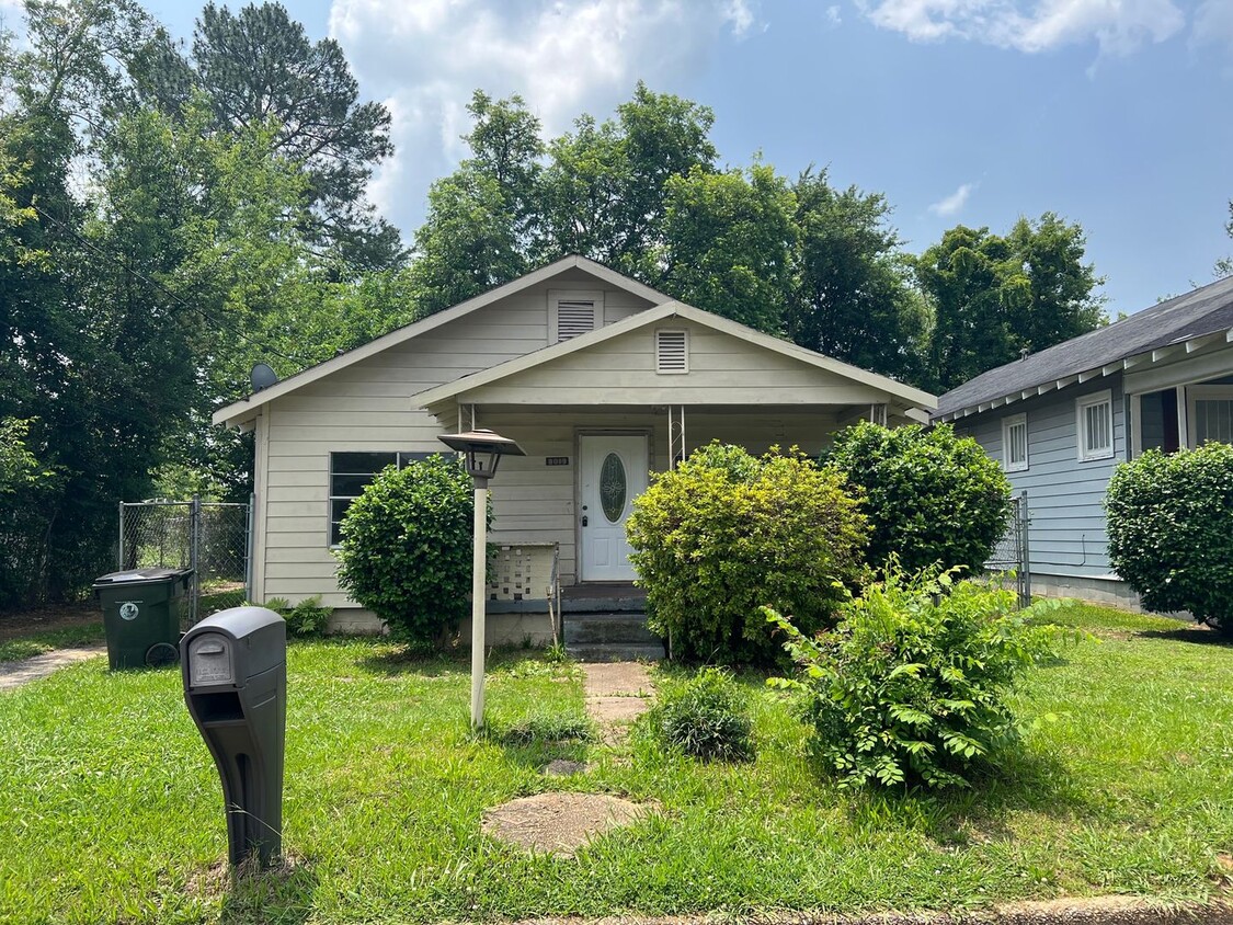 Primary Photo - 3 bedroom 1 bathroom home in West Tuscaloosa
