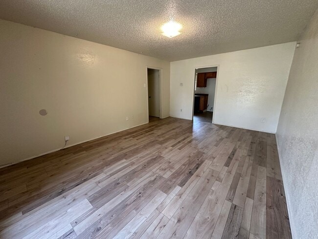Building Photo - 1106 La Porte Dr