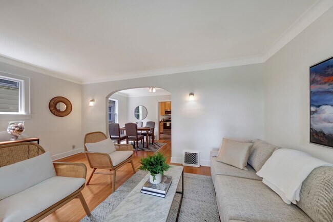 Foto del edificio - Charming 3BR Townhome in Seattle
