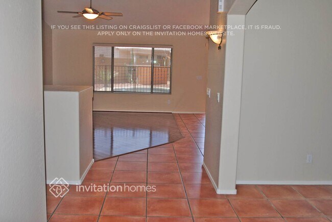 Foto del edificio - 4423 W Ellis St