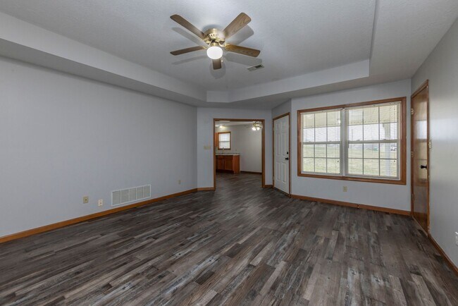 Foto del edificio - 3 bedroom 2.5 bath in Washburn Rural Schoo...