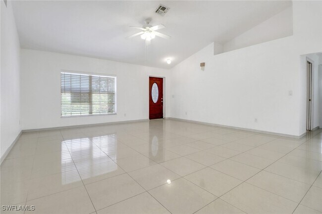 Foto del edificio - 765 Aprile Ave S
