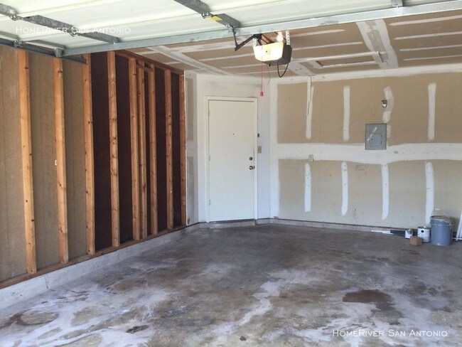 Building Photo - 6835 Eden Grove Dr