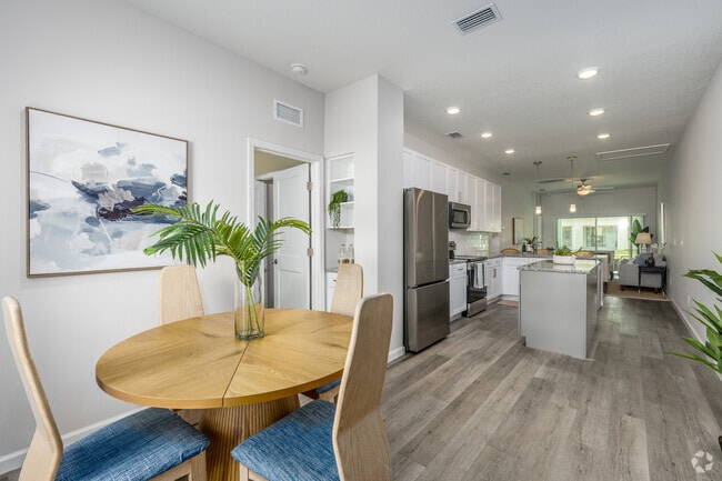 3BR, 2BA - 1,180SF - Dining Room - Keys at Wildwood