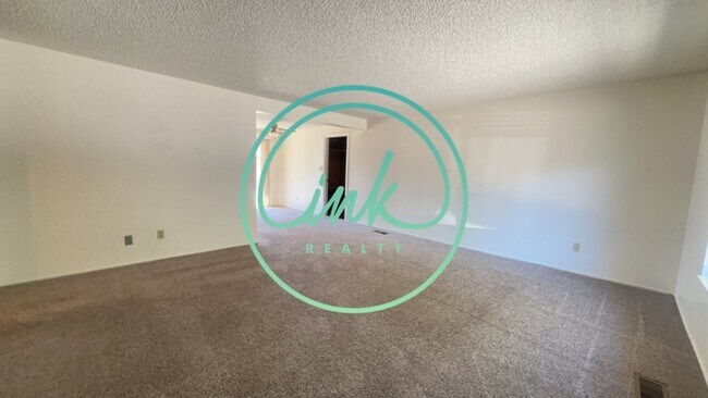 Foto del edificio - Duplex Unit for Rent in Carson City
