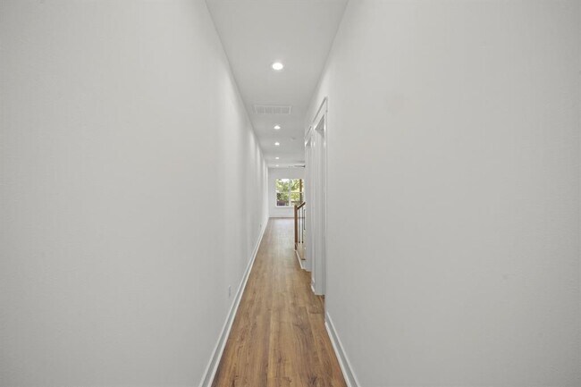 Foto del edificio - 4914 Lavender St