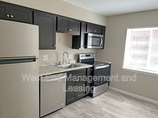 Building Photo - 5468 Cologne Ave