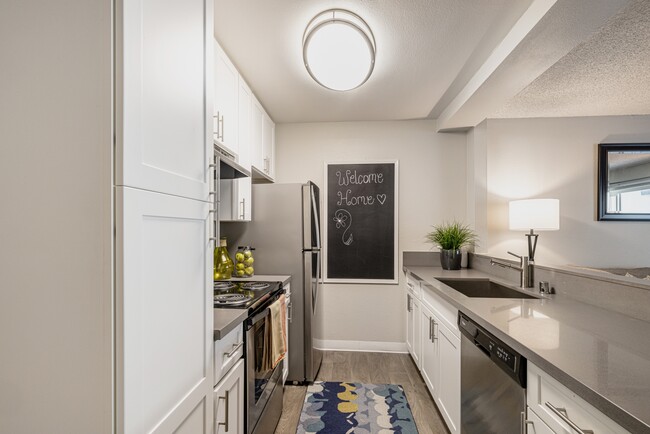 Kitchen | Apartments in Huntington Beach, CA | The Breakwater Apartments - The Breakwater