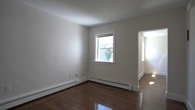 Foto del edificio - 17 Spring Garden St