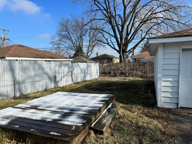 Building Photo - 14231 Dobson Ave