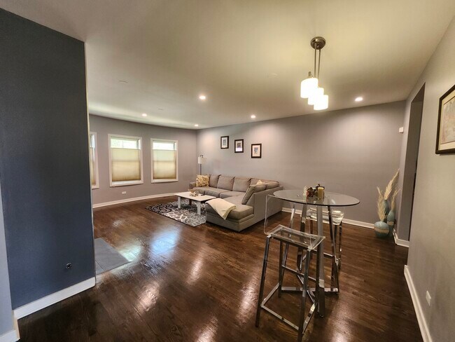Foto del edificio - 4150 S Drexel Blvd