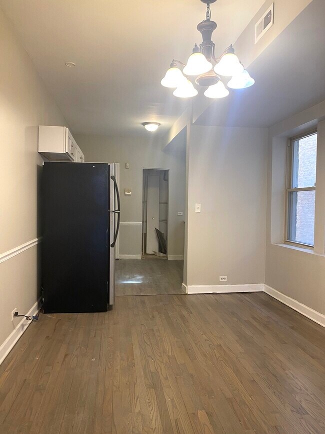 Foto del edificio - 7603 S Essex Ave