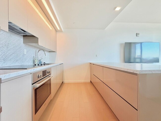 Foto del edificio - 1050 S Grand Ave