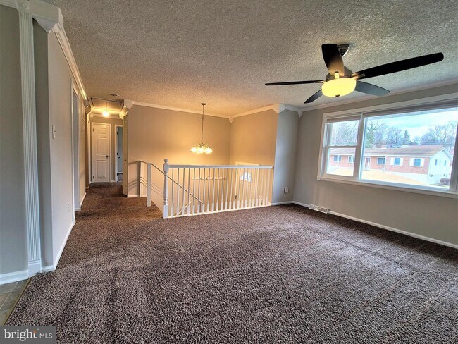 Building Photo - 2205 Weir Rd