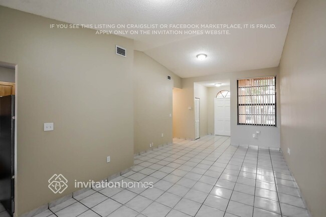 Foto del edificio - 4845 SW 144th Ct