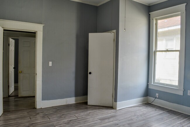 Foto del edificio - 2416 Highland Ave