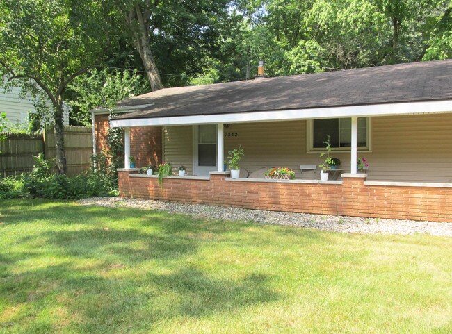 Building Photo - 7342 Lovers Ln
