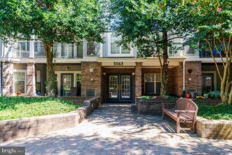 Building Photo - 5563 Seminary Rd