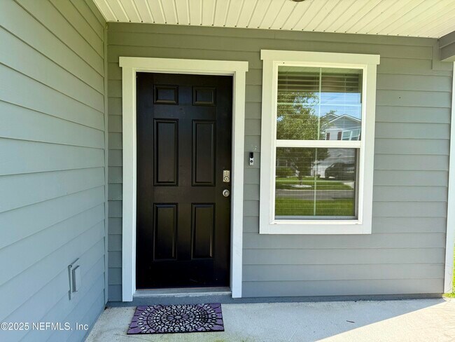 Building Photo - 3541 Lawton Pl