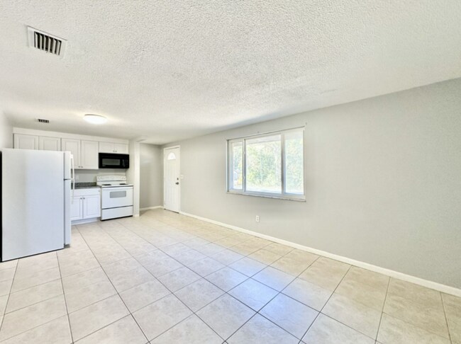 Foto del edificio - 793 S Nutmeg Terrace