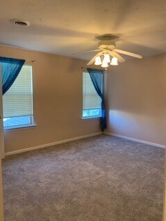 Foto del edificio - Colonial Hills Townhouse in Hanover 3 Bedroom 1.5 Bath, Garage- SouthWestern SD