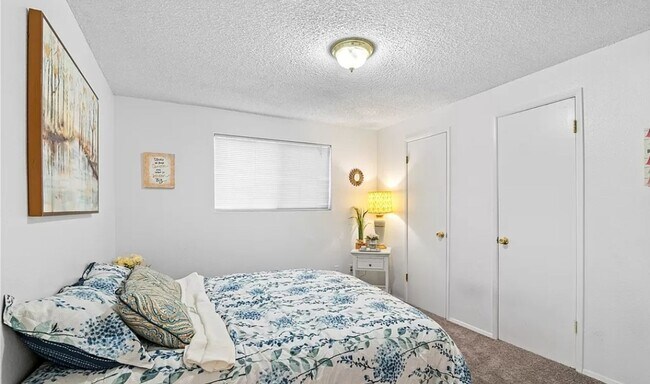 Foto del edificio - 4 Bedroom 2 Bath House For Rent Federal Way