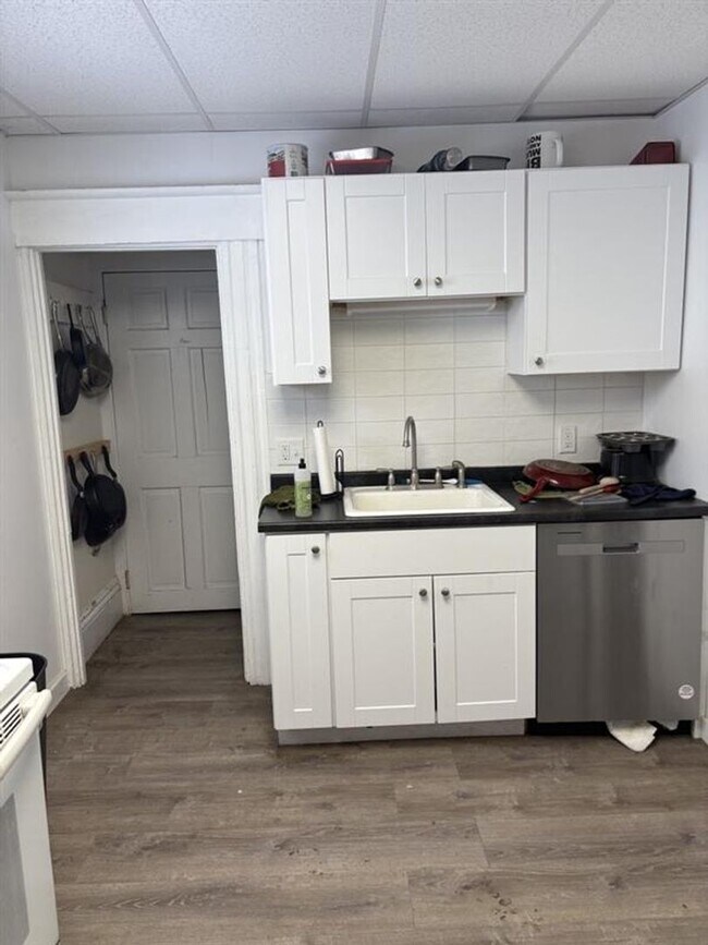 Foto del edificio - 98 N Main Ave