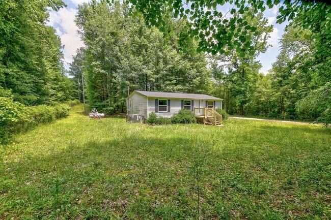 Building Photo - Temple GA - Paulding County - 3 bedrooms/2 baths $1350.00/month