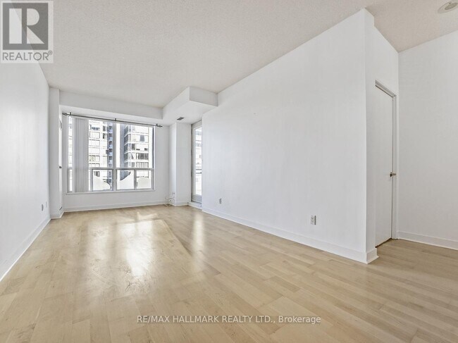 Building Photo - 88 Palace Pier Ct