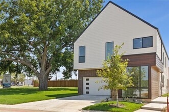 Building Photo - 1301 Tillery Ct