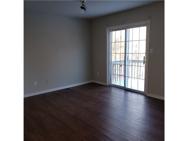 Foto del edificio - 17 Tether Ct