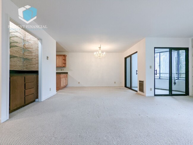 Foto del edificio - 2 br, 2 bath House - 139 S Lake Merced Hil...