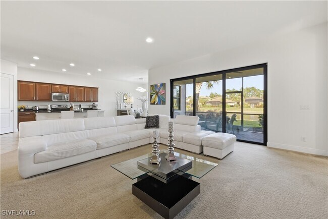 Foto del edificio - 4573 Tamarind Way