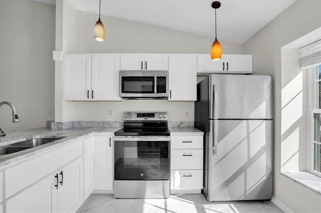 Building Photo - 3865 El Camino Ct