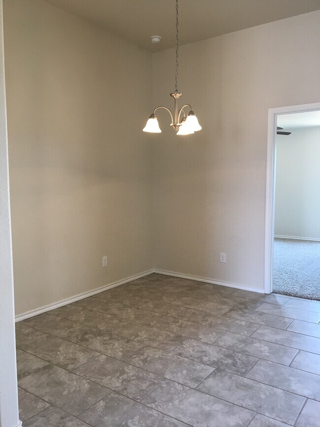 Foto del edificio - Newer home in SouthWest Lubbock