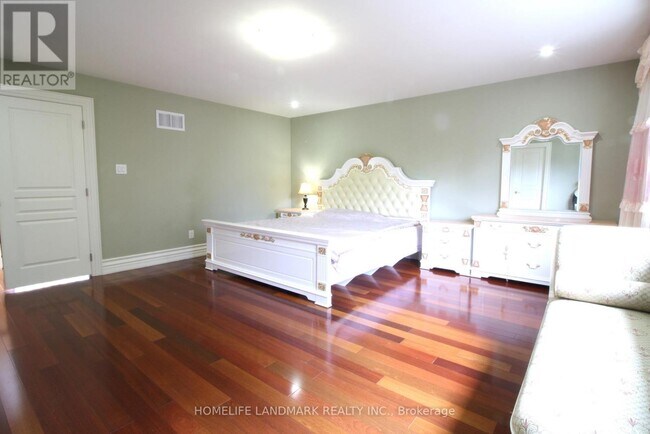 Photo du bâtiment - 53 Havendale Rd